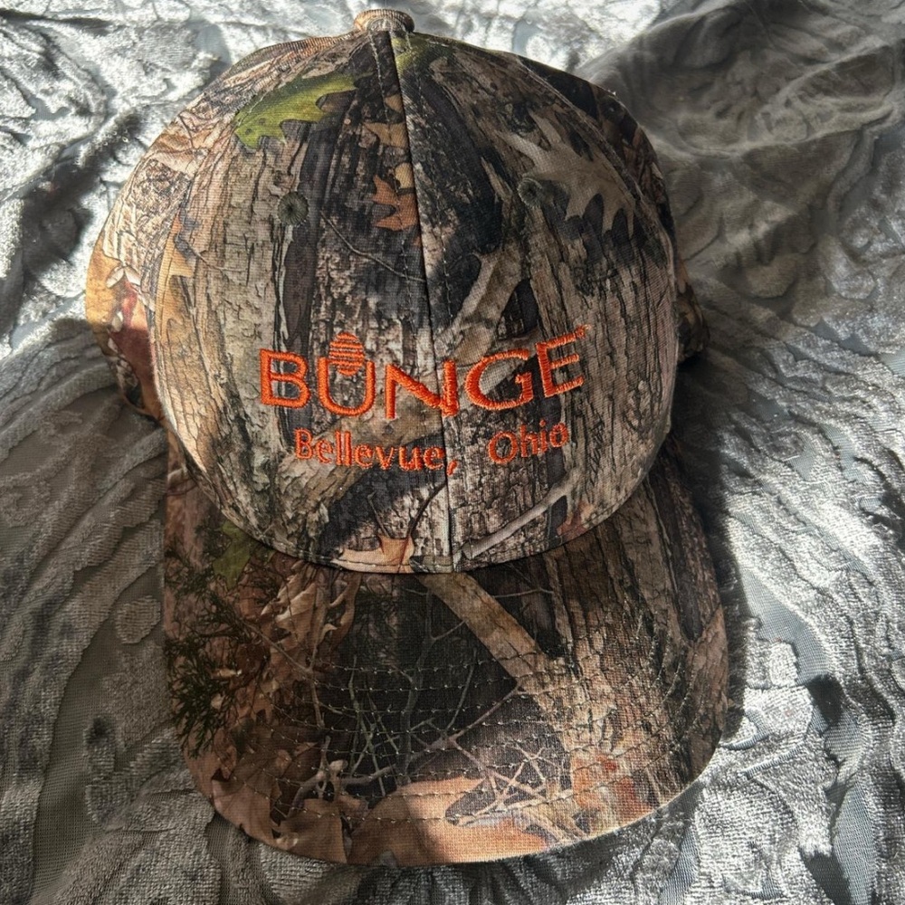 Bunge camo hat